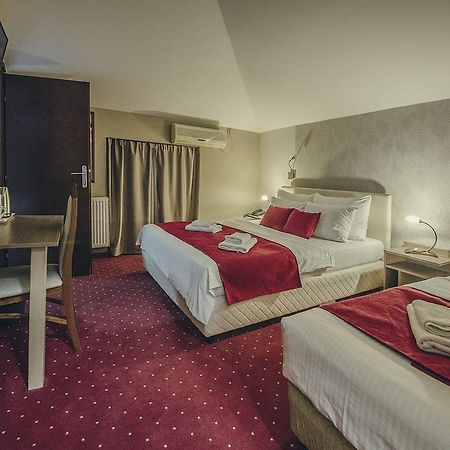 Hotel Bell Лесковац Екстериор снимка