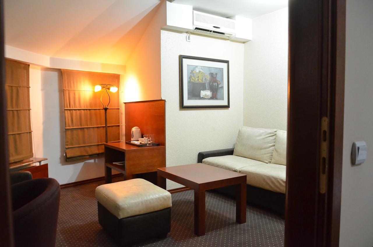 Hotel Bell Лесковац Екстериор снимка